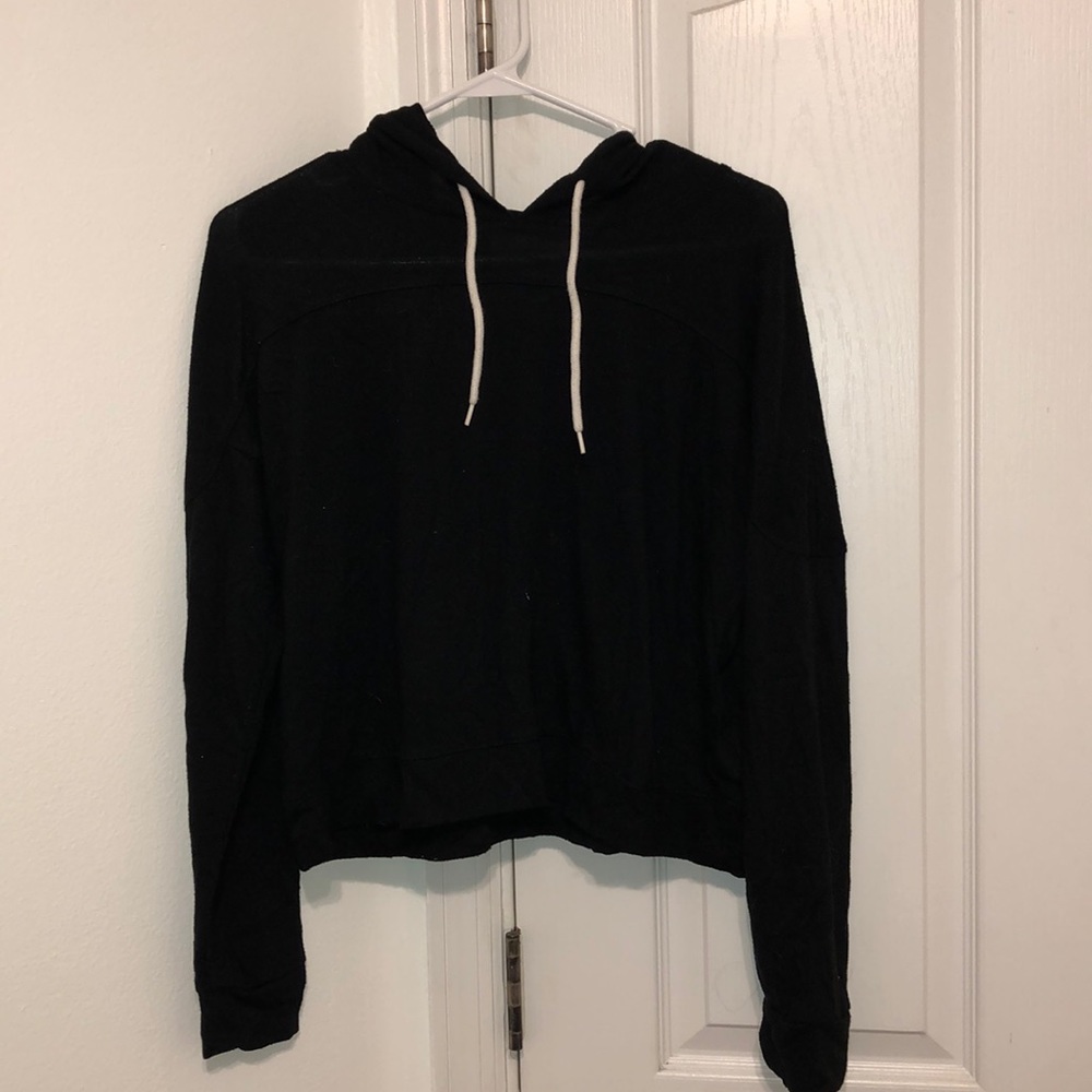black hoodie sweatshirt